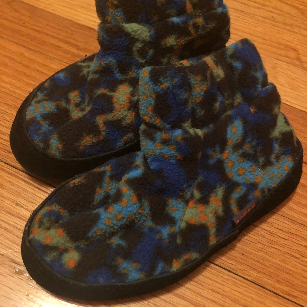 Boy’s Acorn Slippers